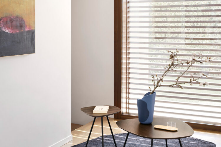 Calligaris Roche: Sculptural Design and Textile Comfort